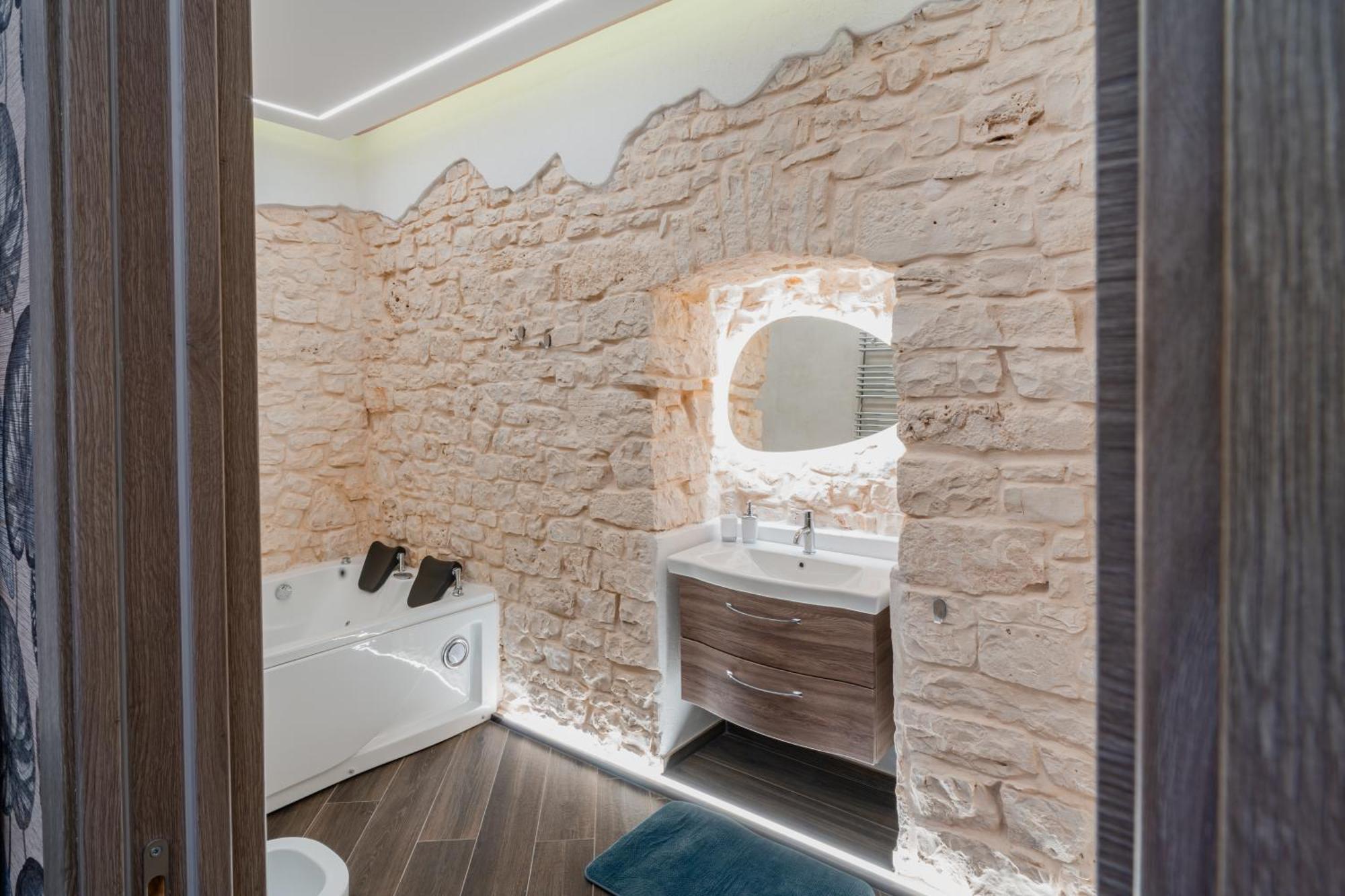 Luxuite Spa Con Piscina E Jacuzzi Alberobello Dış mekan fotoğraf